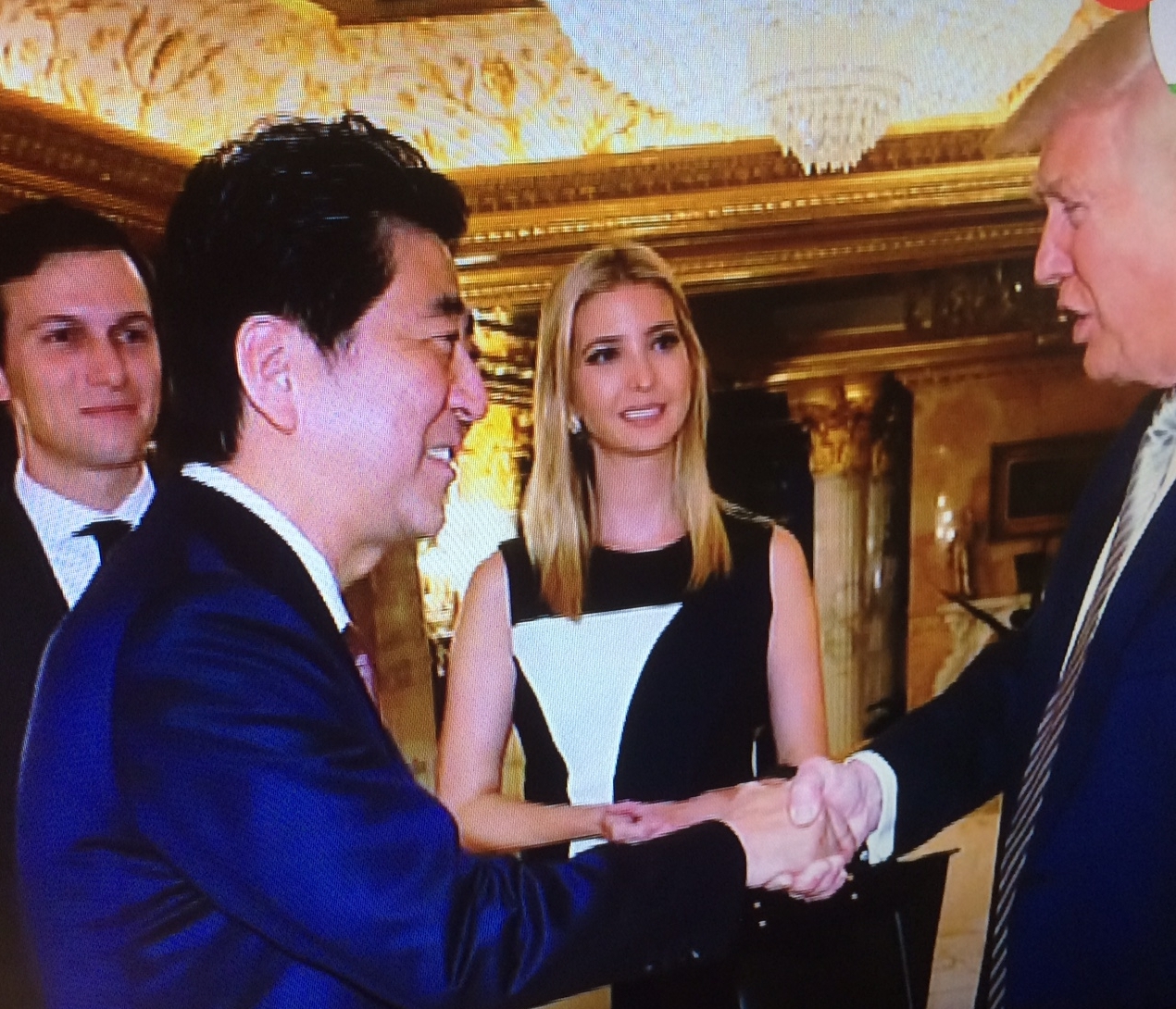 新しい画像トランプと安倍